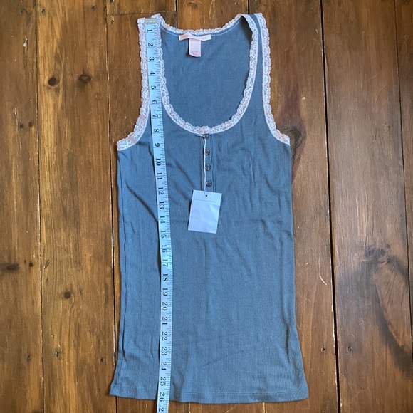 ❌SOLD ❌ | 5️⃣ for 2️⃣5️⃣ | NWOT Victoria’s Secret | Tank Top | M - Picture 7 of 7